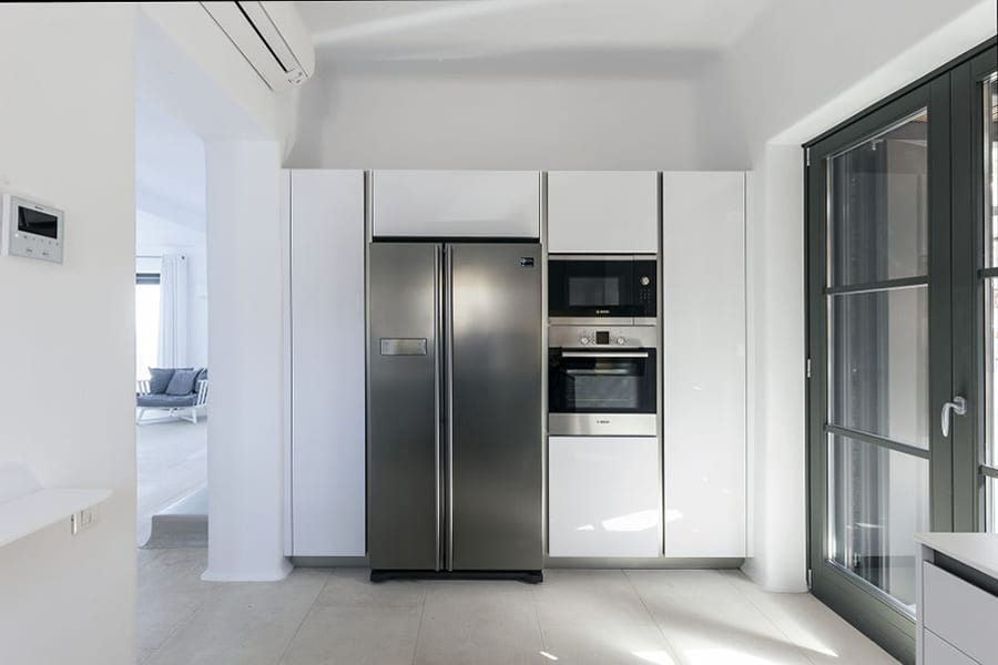 luxury villas - kitchen with refrigerator, steamer and oven