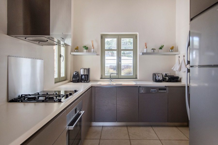 luxury villas - kitchen with gas stove