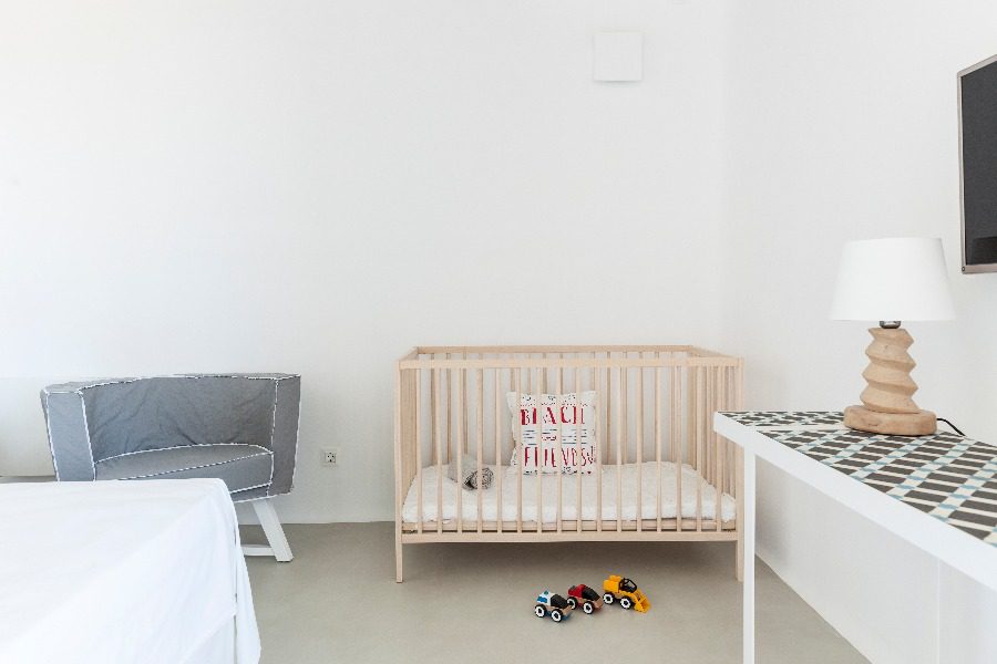 luxury villas - bedroom with crib and toys
