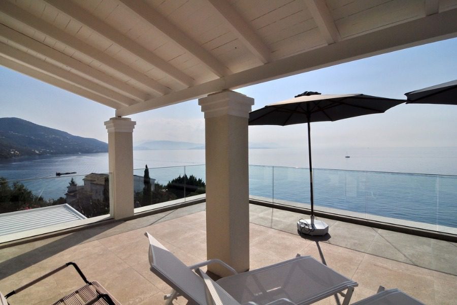 luxury villas - terrace with sea view