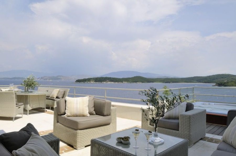 luxury villas - patio with sea view