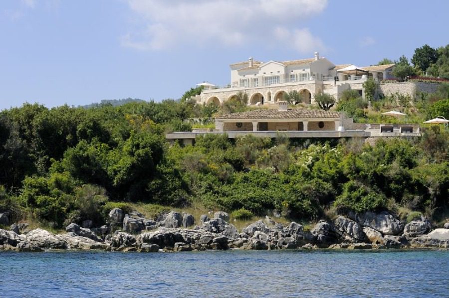 luxury villas - outside view of villa on a hill