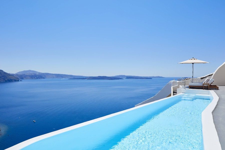 luxury villas - infinity pool with stunning sea view