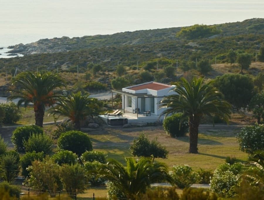 luxury villas - villa in beautiful green surrounding with sea view