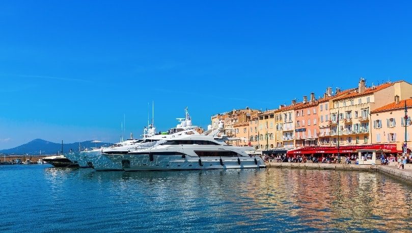 St Tropez Make Every Moment Count