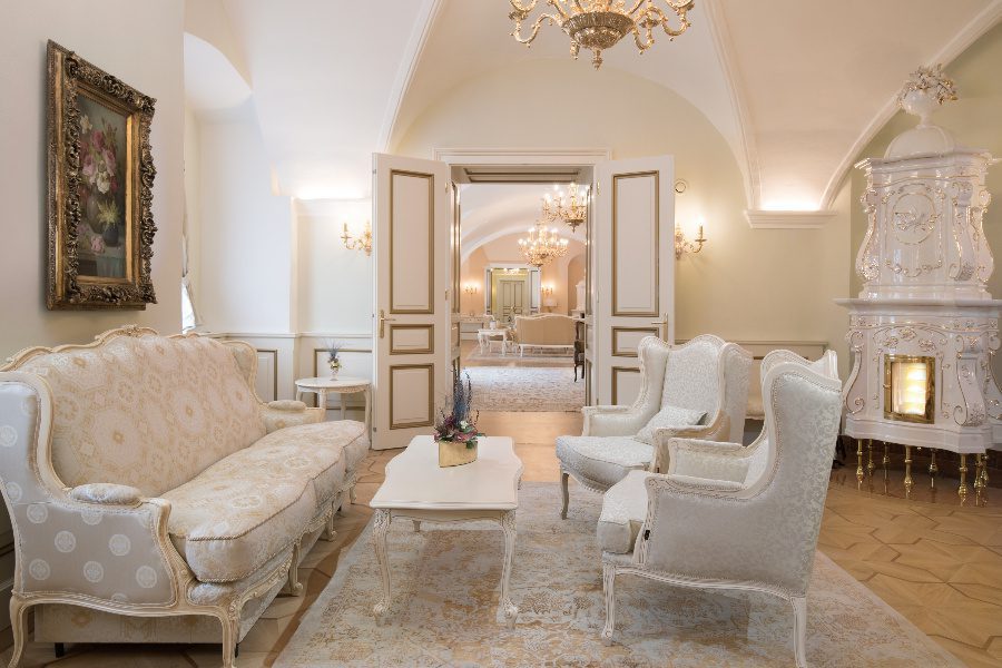luxury villas - beautiful baroque living room with sofa and armchairs
