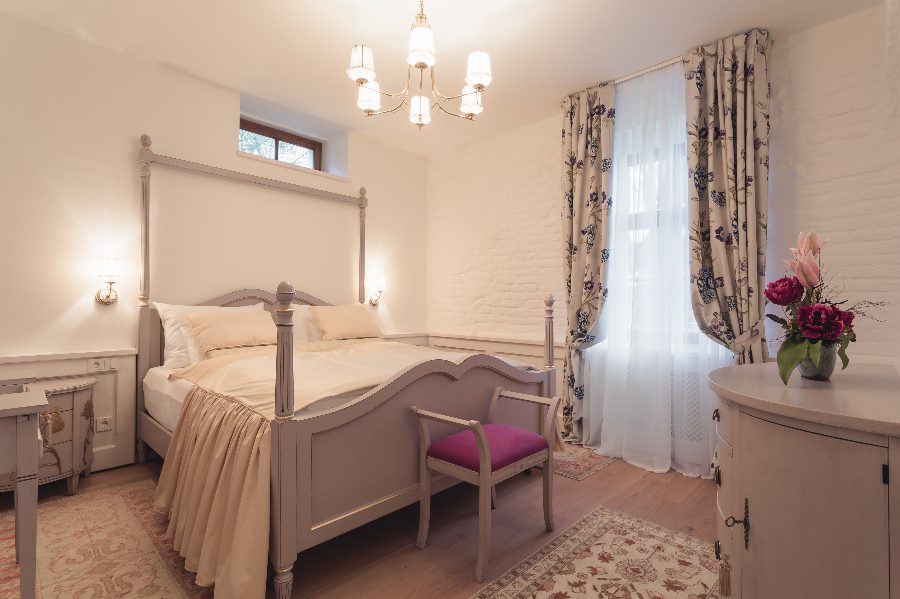 luxury villas - bedroom of suite with double bed