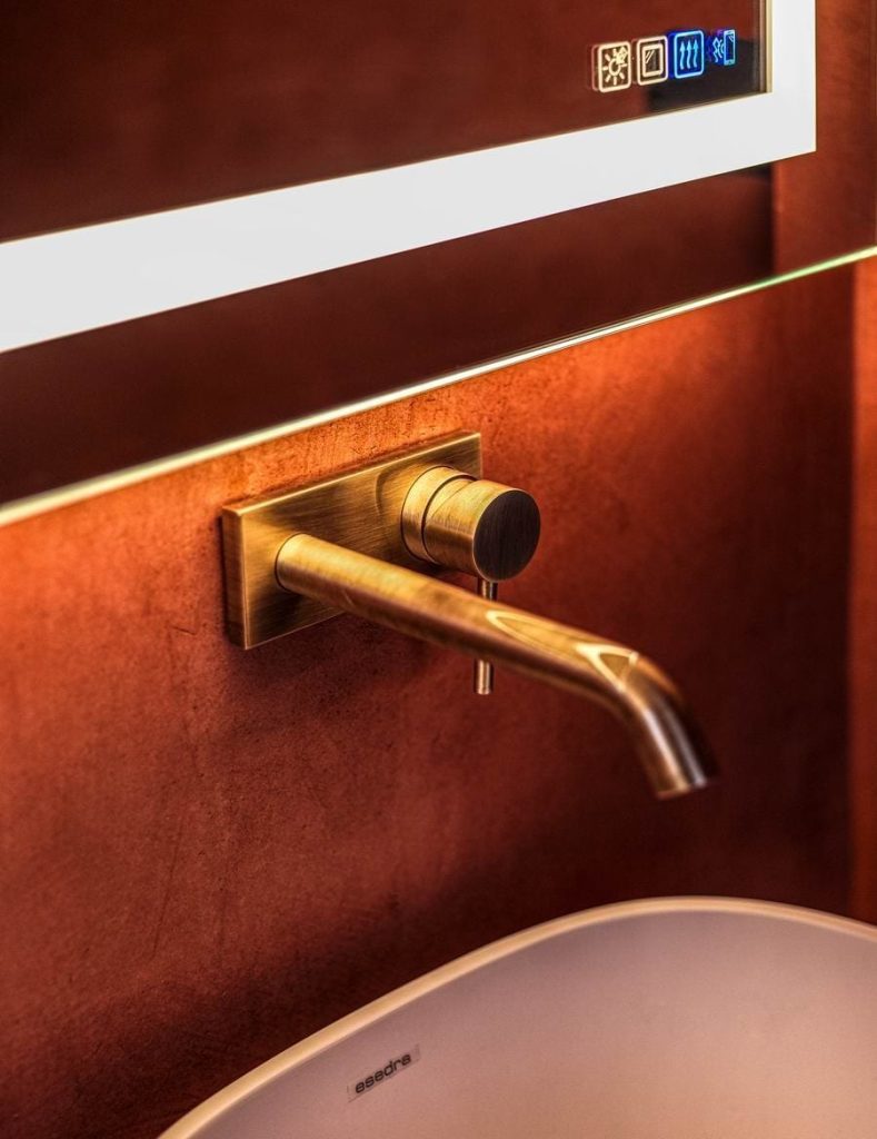 luxury villas - close up of golden water tap