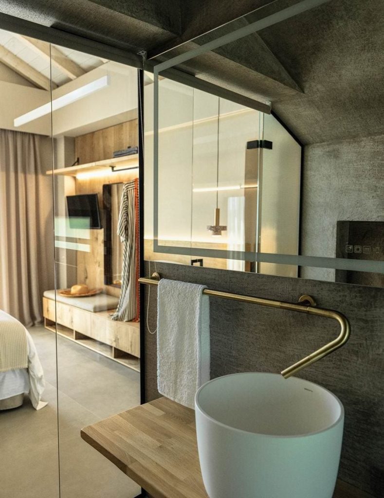 luxury villas - view from bathroom to the bedroom