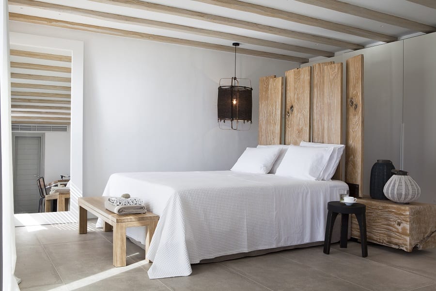 luxury villas - bright bedroom with double bed