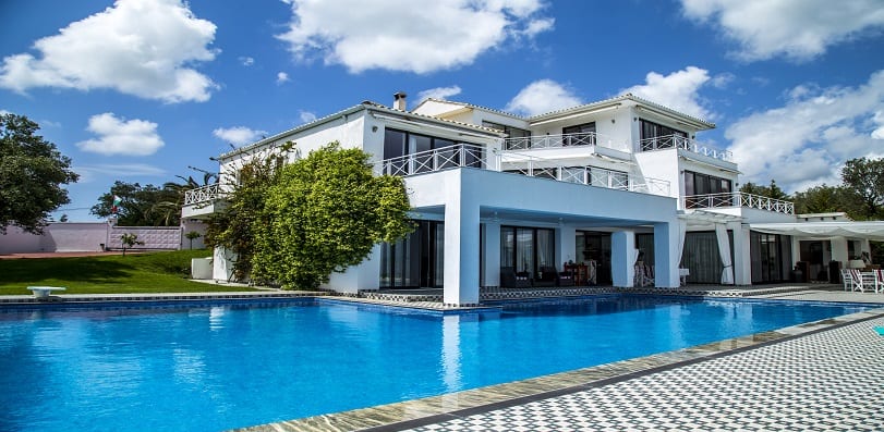 luxury villas - outside view of the villa with large pool